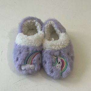 Unicorn and rainbow slippers house shoes toddler 5-6